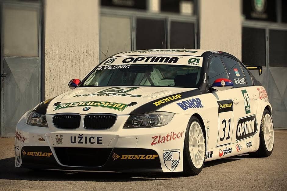 BMW 320si sa natpisom UŽICE — godine u FIA ETCC prvenstvu