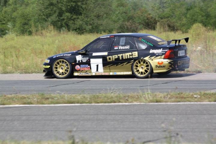 Opel Vectra STW — jedan od petnaest napravljenih, preko 300 KS